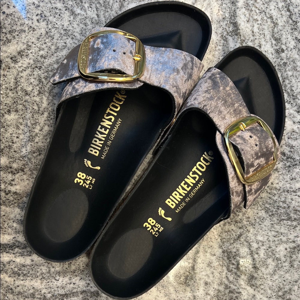 NWOT Birkenstock Women's Sandals with Gold Buckle